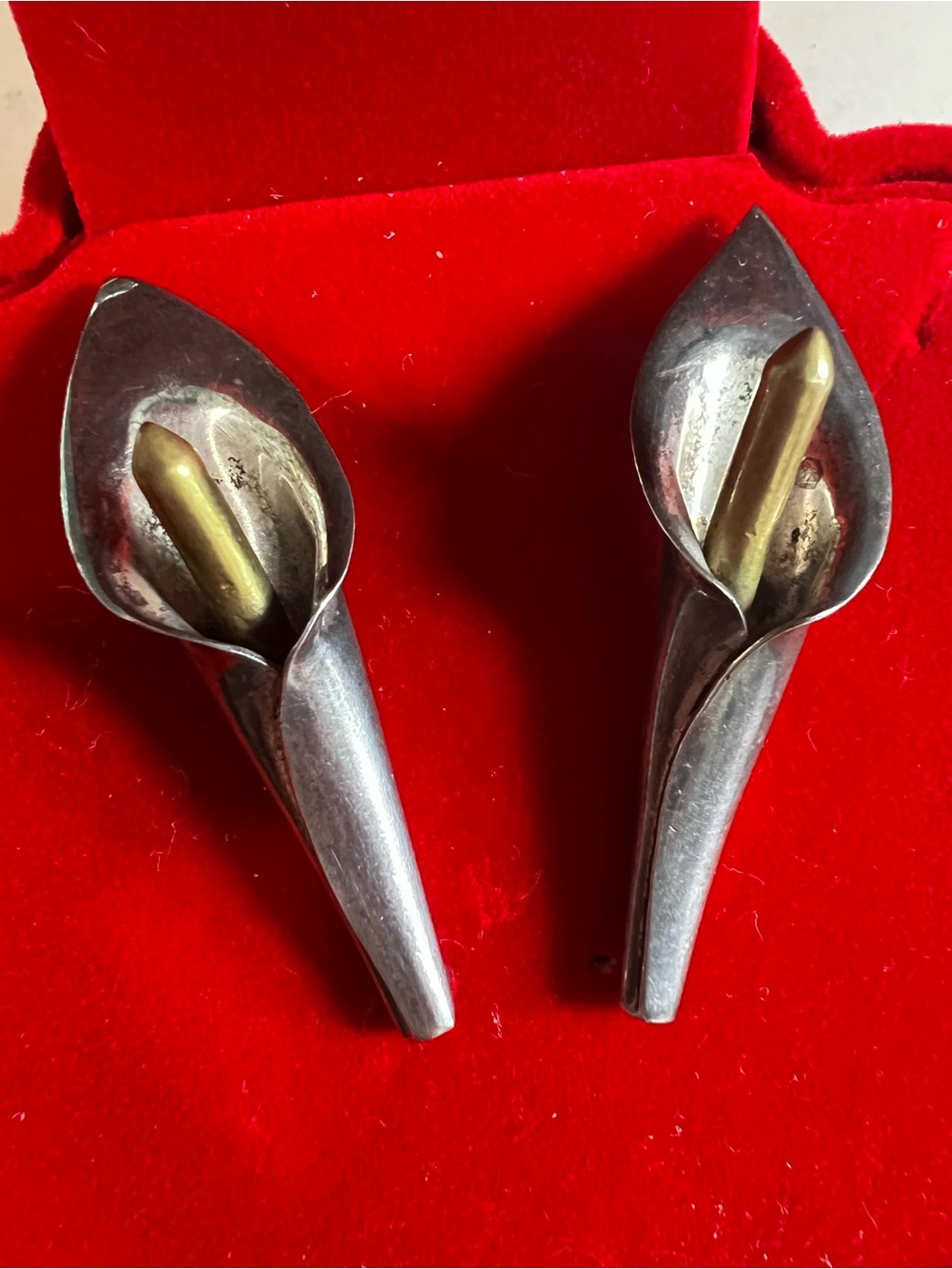Vintage taxco Mexico Calla Lily Earrings 925 Sterling Two-Tone signed TM-19 13 g